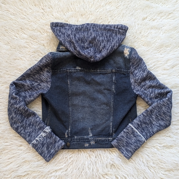 Free People Distressed Denim Jacket Blue Jean Vest Hoodie Women's XS - Picture 4 of 6